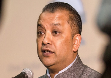 एमालेले उत्तेजना फैलाउला,समाधान कांग्रेसले मात्रै दिन सक्छ : गगन थापा